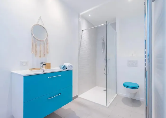 아파트 Extra Spacious 5 Min Walk To Sea & Tram