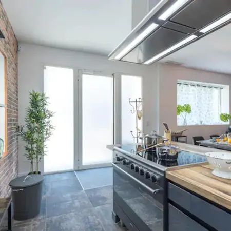 Extra Spacious 5 Min Walk To Sea & Tram Lejlighed Nice
