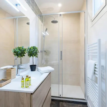 Lejlighed Extra Spacious 5 Min Walk To Sea & Tram