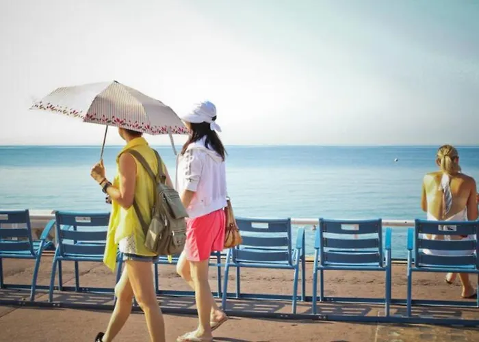 Extra Spacious 5 Min Walk To Sea & Tram Διαμέρισμα